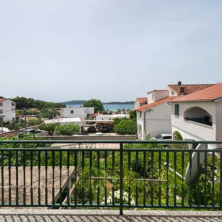 Ervin Apartment Vodice