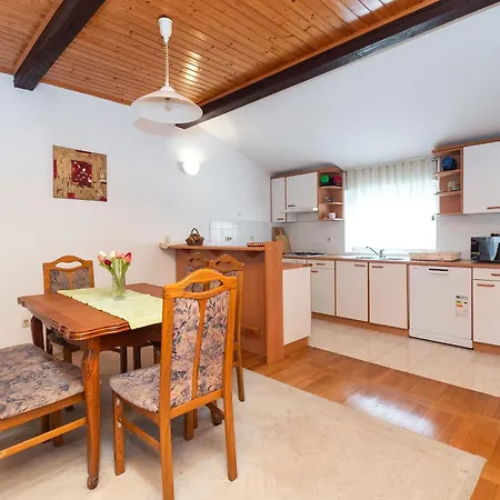 Appartement Ervin Vodice