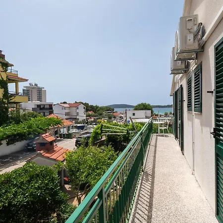Ervin Apartment Vodice