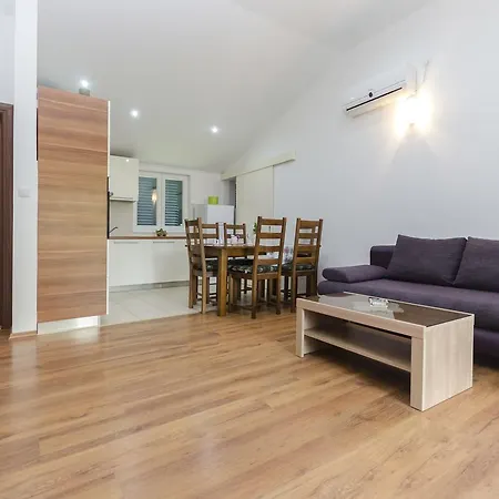 Appartement Ervin Vodice